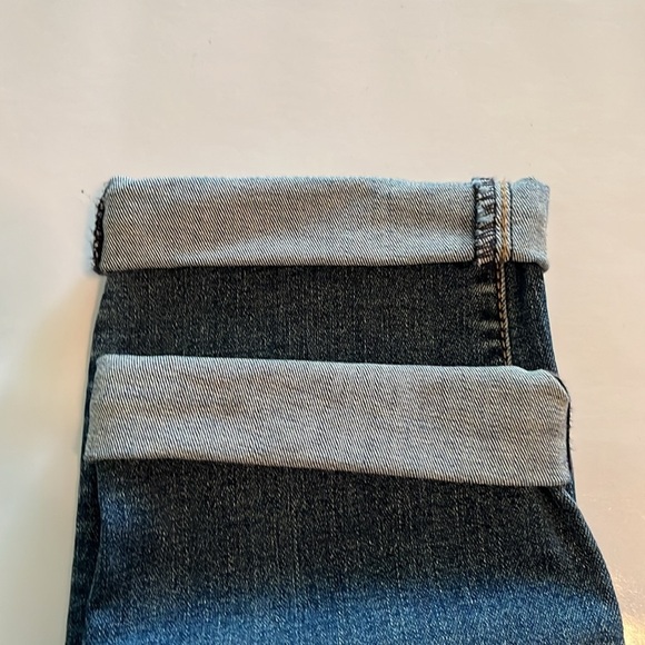 Kut From The Kloth Catherine Boyfriend Mid Rise Size 2 - Picture 14 of 16